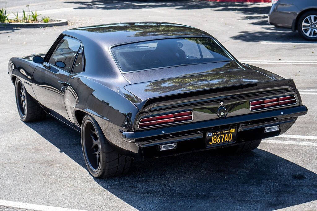 Chevrolet-Camaro-Coupe-1969-11