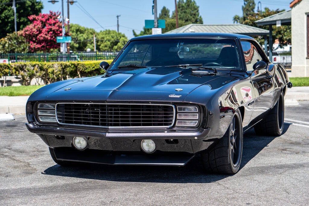 Chevrolet-Camaro-Coupe-1969-2