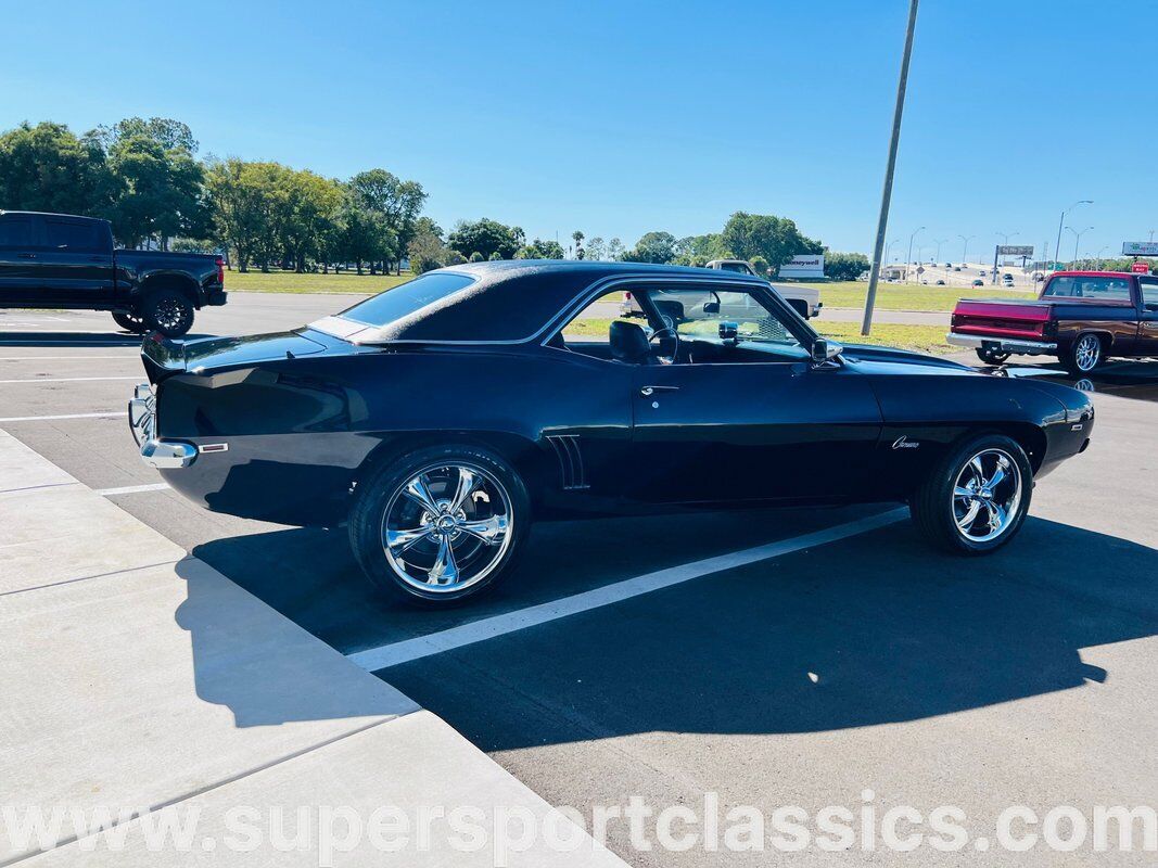 Chevrolet-Camaro-Coupe-1969-5