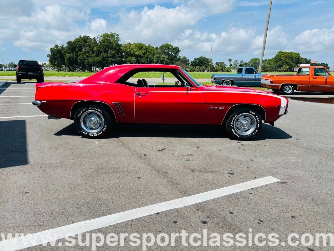 Chevrolet-Camaro-Coupe-1969-6