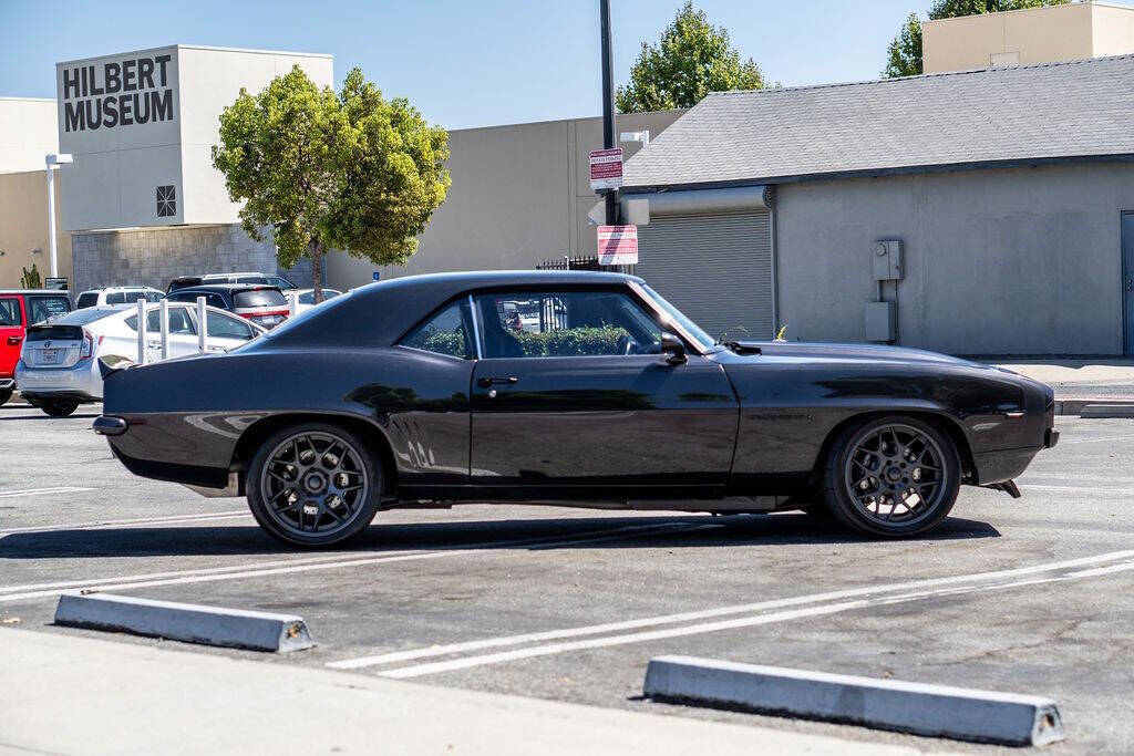 Chevrolet-Camaro-Coupe-1969-7