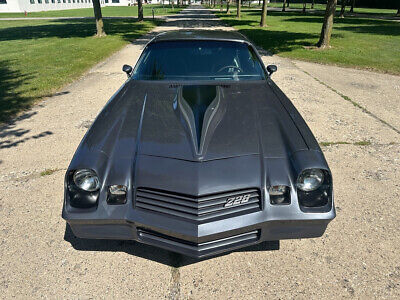 Chevrolet-Camaro-Coupe-1980-12