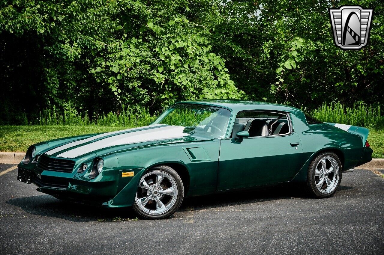 Chevrolet-Camaro-Coupe-1980-2