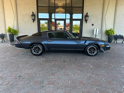 Chevrolet-Camaro-Coupe-1980-9