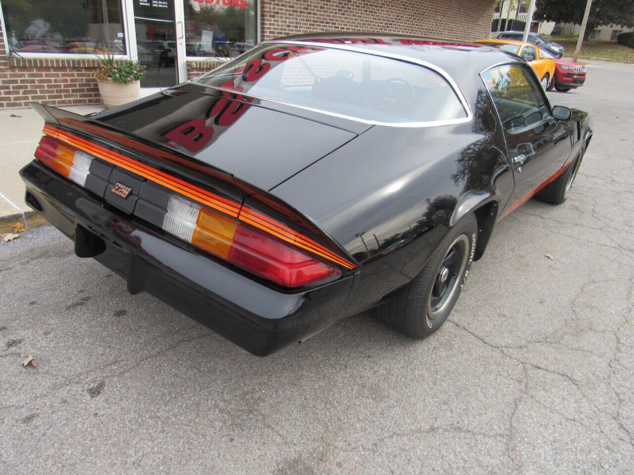 Chevrolet-Camaro-Coupe-1981-7