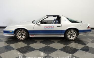 Chevrolet-Camaro-Coupe-1982-2