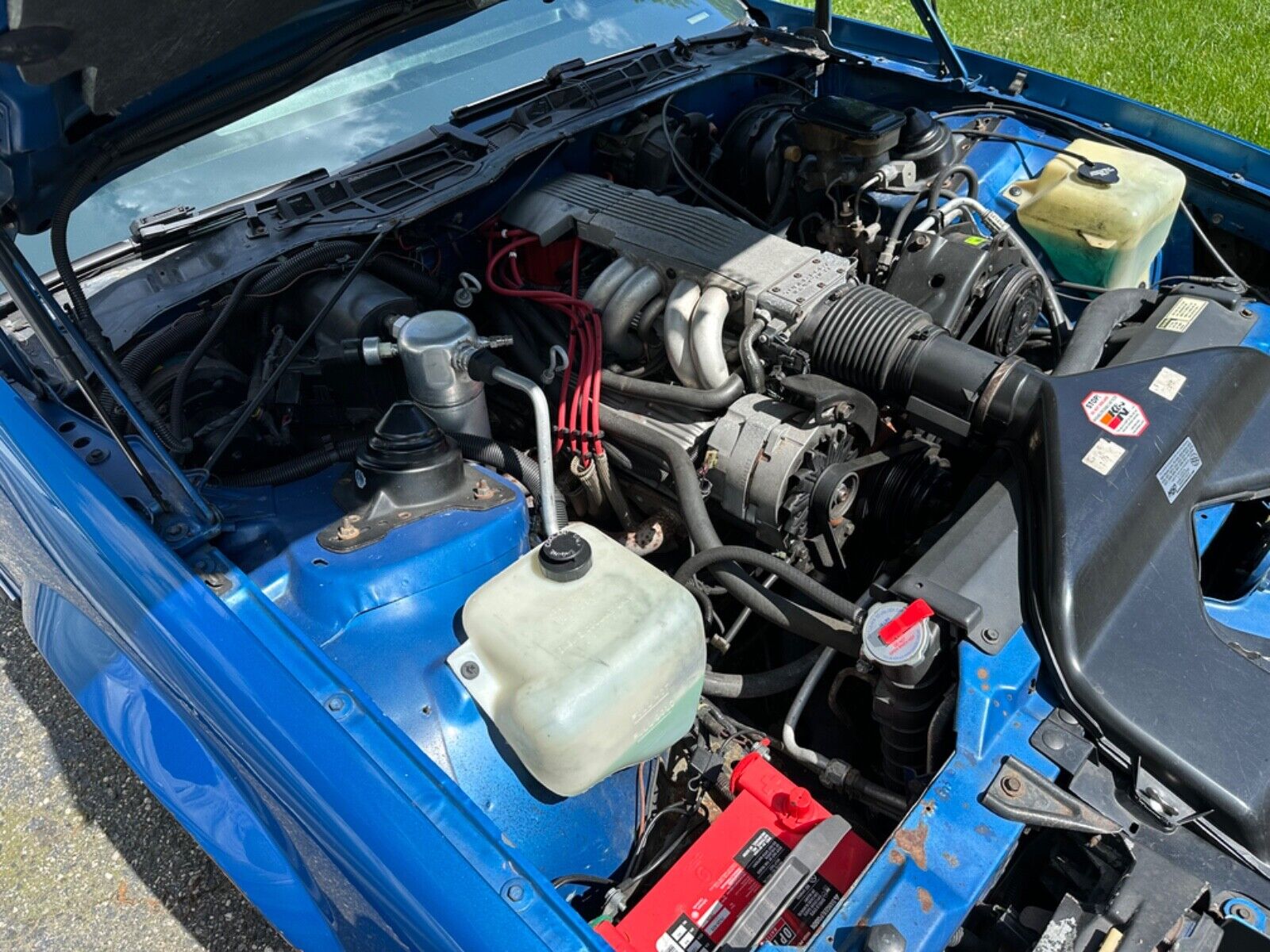 Chevrolet-Camaro-Coupe-1985-14