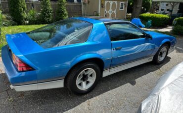 Chevrolet-Camaro-Coupe-1985-2