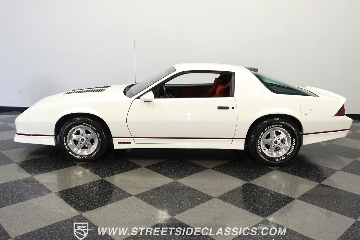 Chevrolet-Camaro-Coupe-1986-2