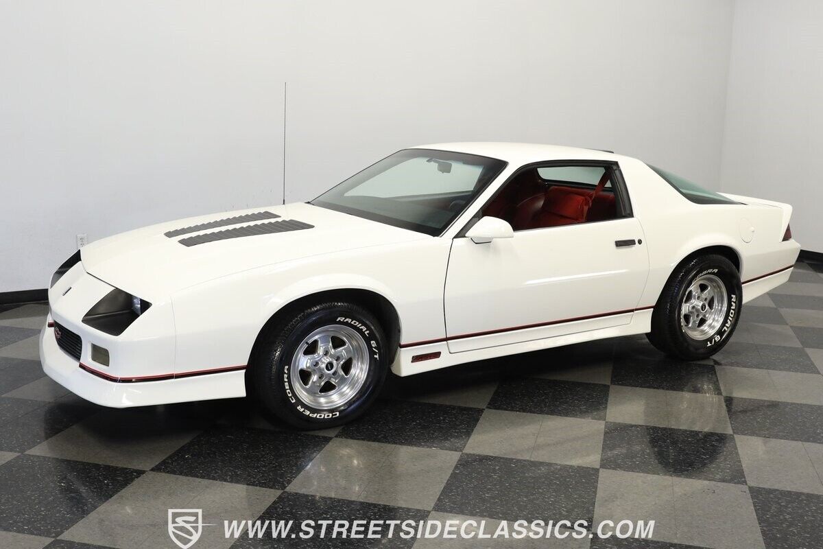 Chevrolet-Camaro-Coupe-1986-5