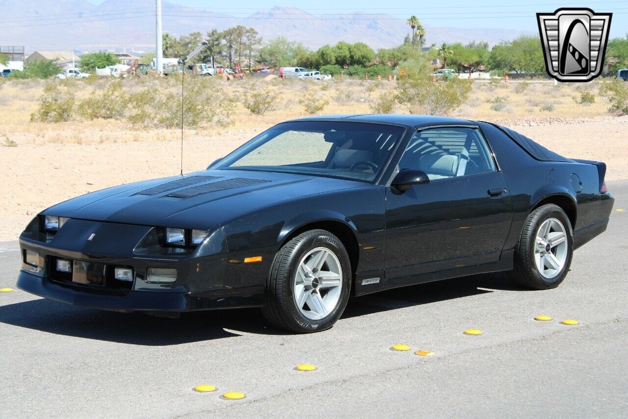 Chevrolet-Camaro-Coupe-1987-2