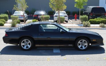 Chevrolet-Camaro-Coupe-1987-9