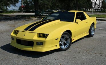 Chevrolet-Camaro-Coupe-1992-4