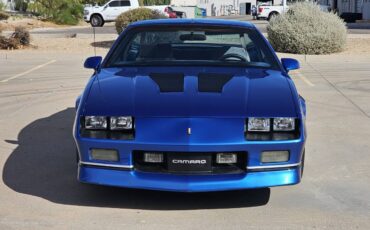 Chevrolet-Camaro-iroc-z28-1985-11