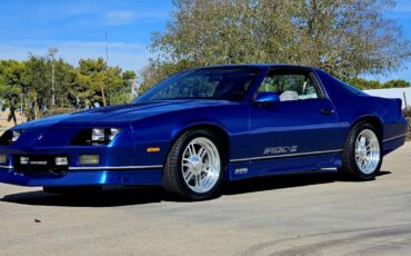 Chevrolet-Camaro-iroc-z28-1985-12