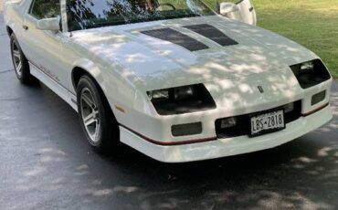 Chevrolet-Camaro-iroc-z28-1987