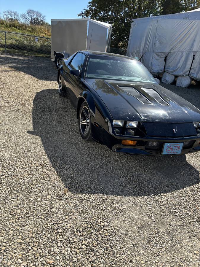 Chevrolet-Camaro-sport-1986-1