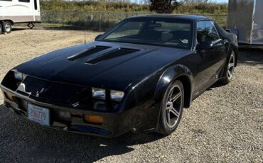 Chevrolet-Camaro-sport-1986