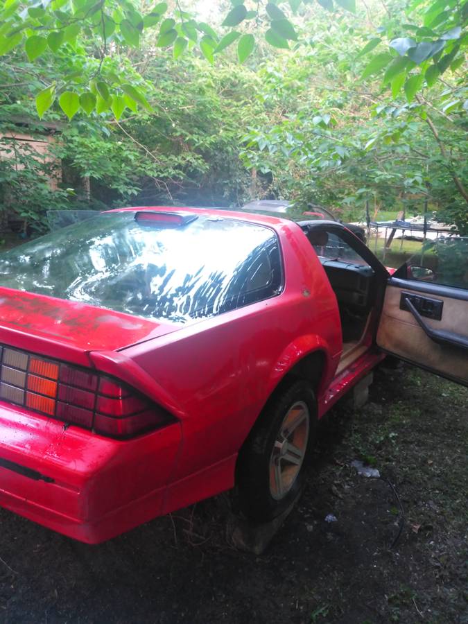 Chevrolet-Camaro-sport-1986-2