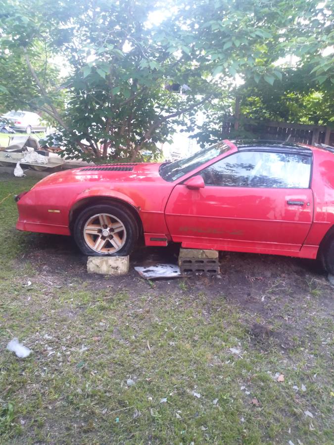 Chevrolet-Camaro-sport-1986-5