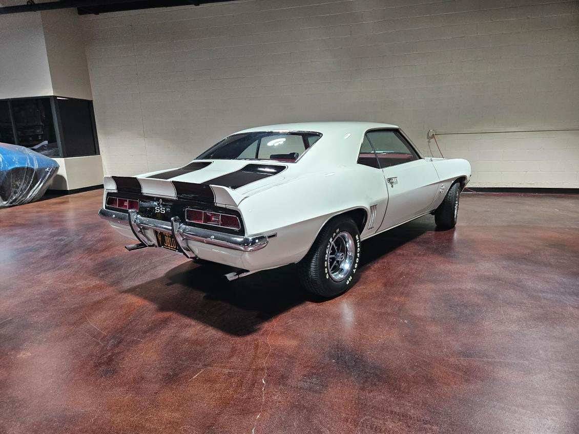 Chevrolet-Camaro-ss-396-1969-2