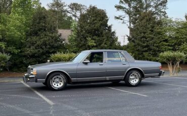 Chevrolet-Caprice-classic-1988