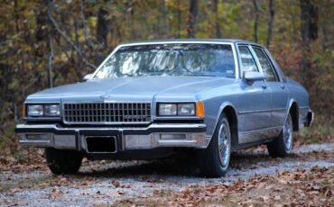 Chevrolet-Caprice-classic-braughm-1986-9