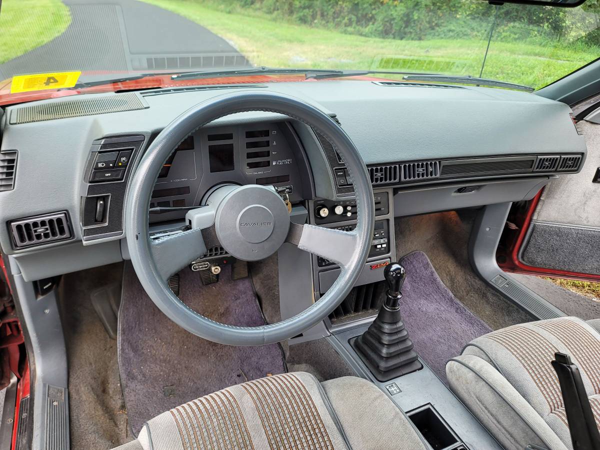 Chevrolet-Cavalier-z24-1986-15