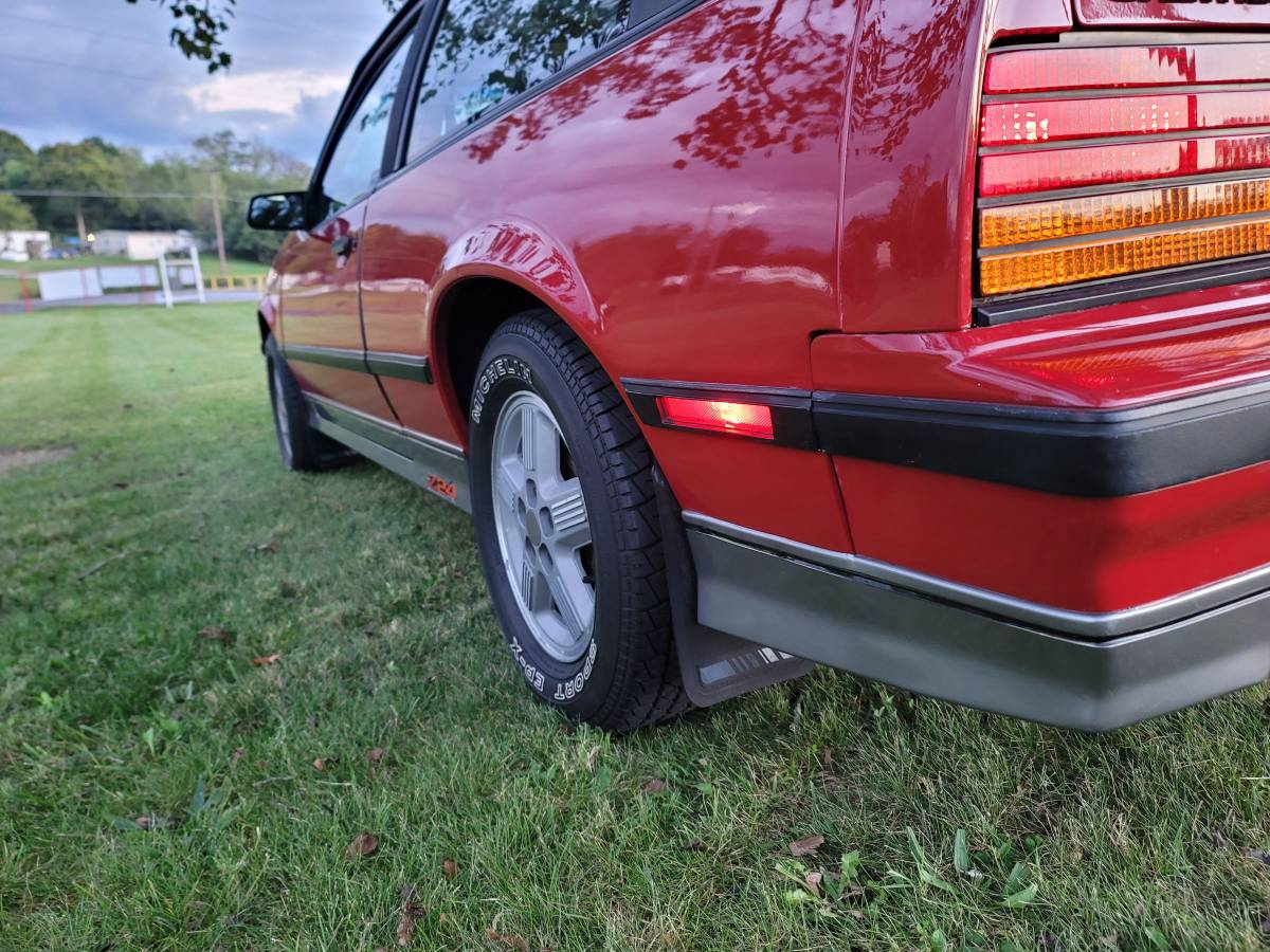 Chevrolet-Cavalier-z24-1986-5