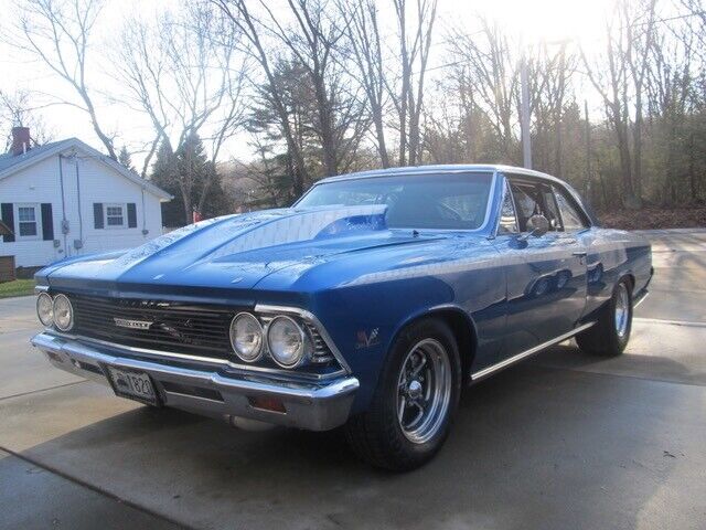 Chevrolet-Chevelle-Coupe-1966-10