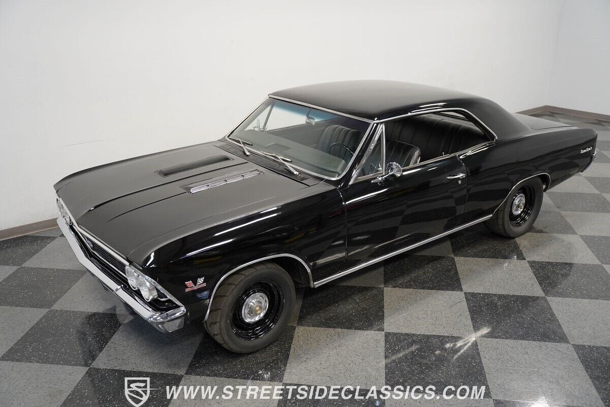 Chevrolet-Chevelle-Coupe-1966-17