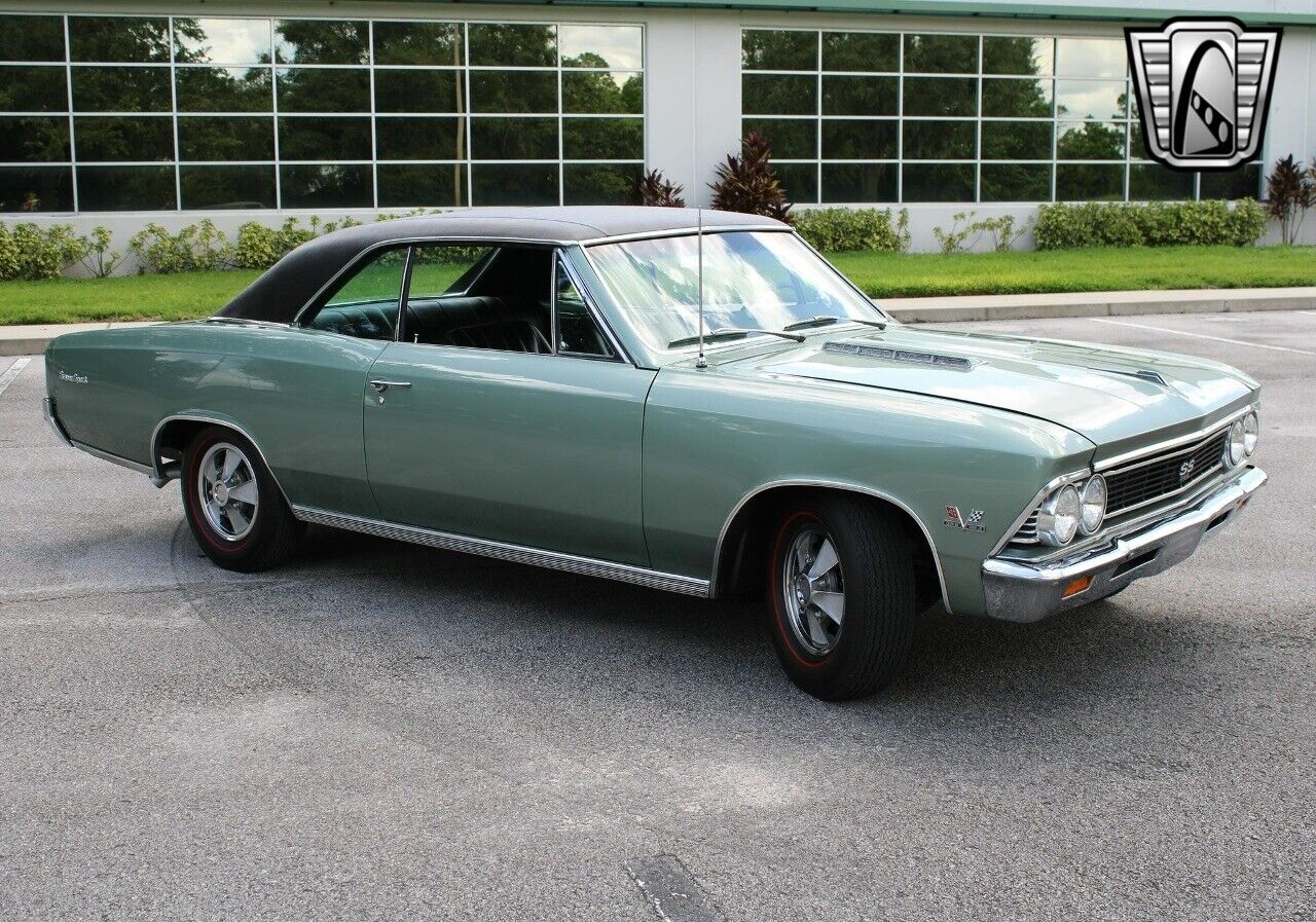 Chevrolet-Chevelle-Coupe-1966-8