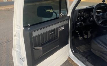 Chevrolet-Cheyenne-1989-11