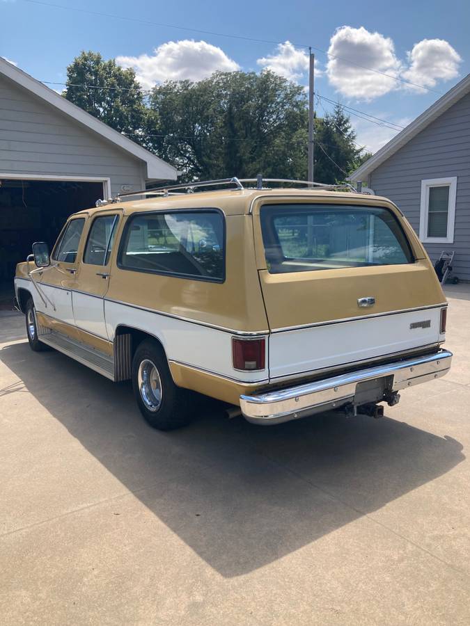 Chevrolet-Cheyenne-supersuburban-1973-2