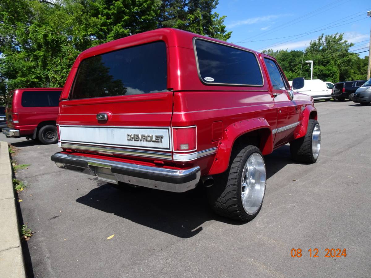 Chevrolet-Ck-10-blazer-1983-3