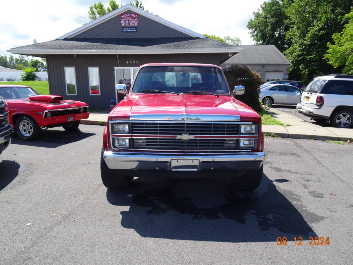 Chevrolet-Ck-10-blazer-1983-6