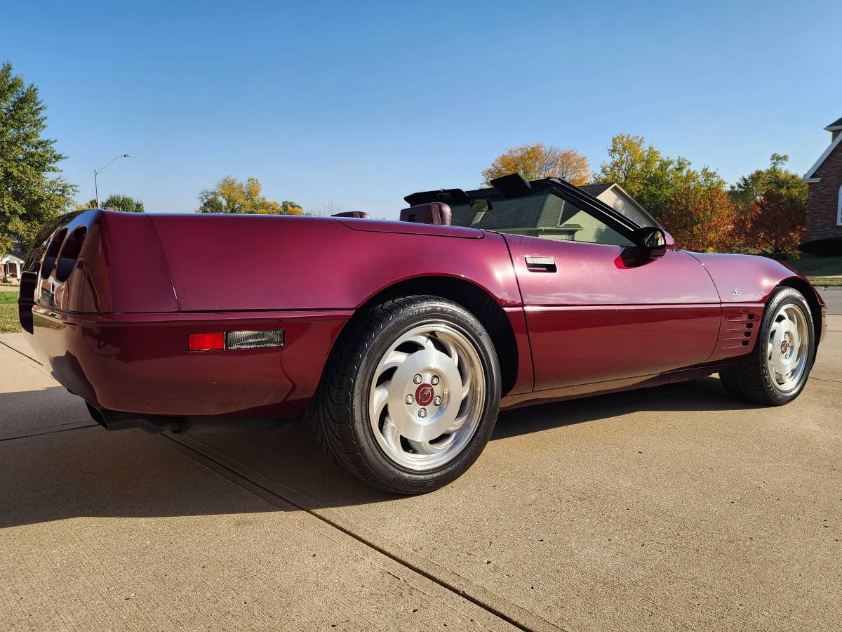 Chevrolet-Corevtte-convertible-40th-1993-18