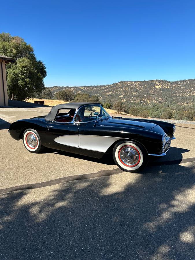 Chevrolet-Corvette-1957-6