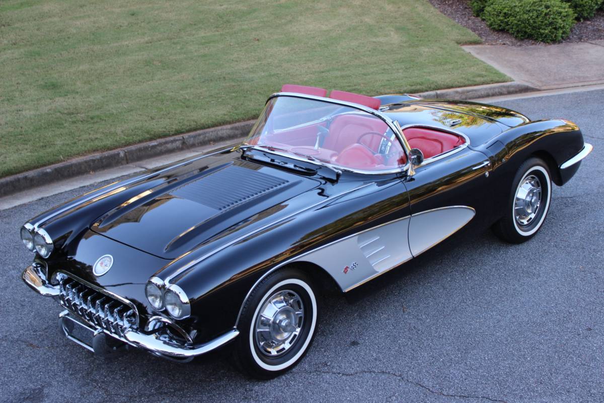 Chevrolet-Corvette-1960-8