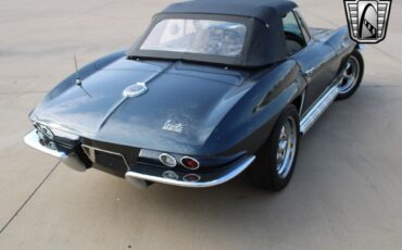 Chevrolet-Corvette-1966-8