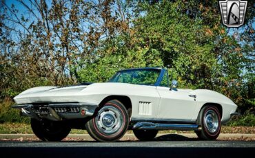 Chevrolet-Corvette-1967-2