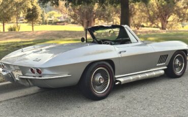 Chevrolet-Corvette-1967-3