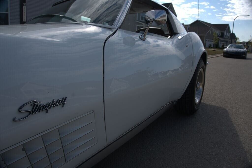 Chevrolet-Corvette-1971-11