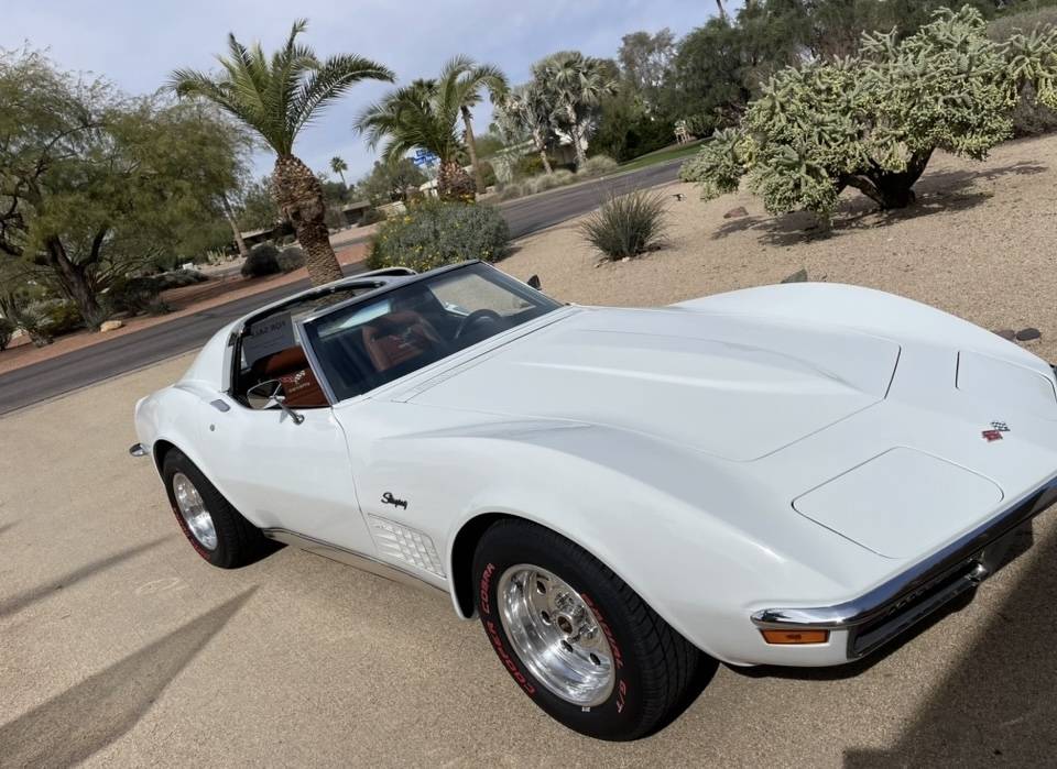 Chevrolet-Corvette-1972-2