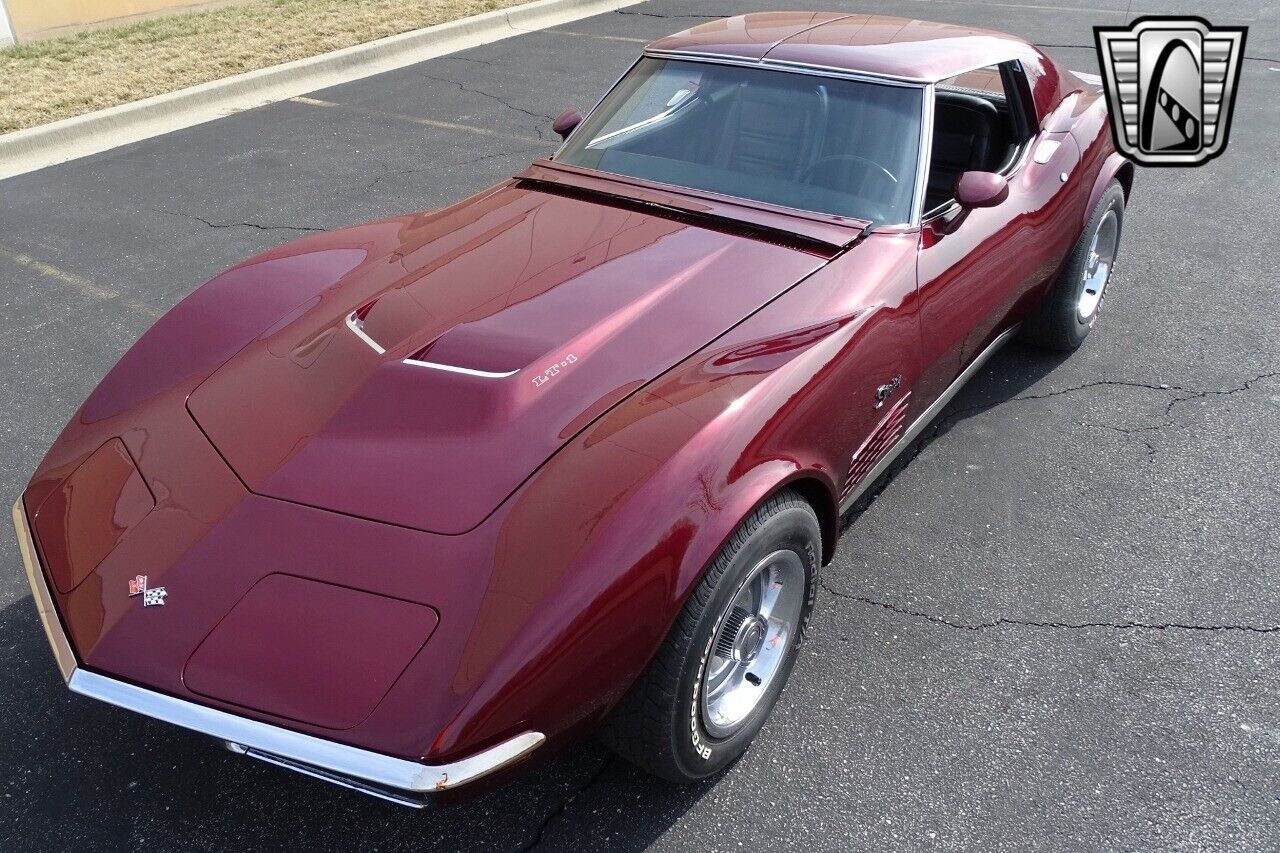 Chevrolet-Corvette-1972-2