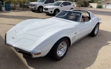 Chevrolet-Corvette-1972-3