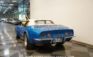 Chevrolet-Corvette-1972-9