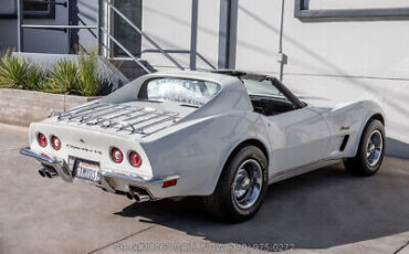 Chevrolet-Corvette-1973-4