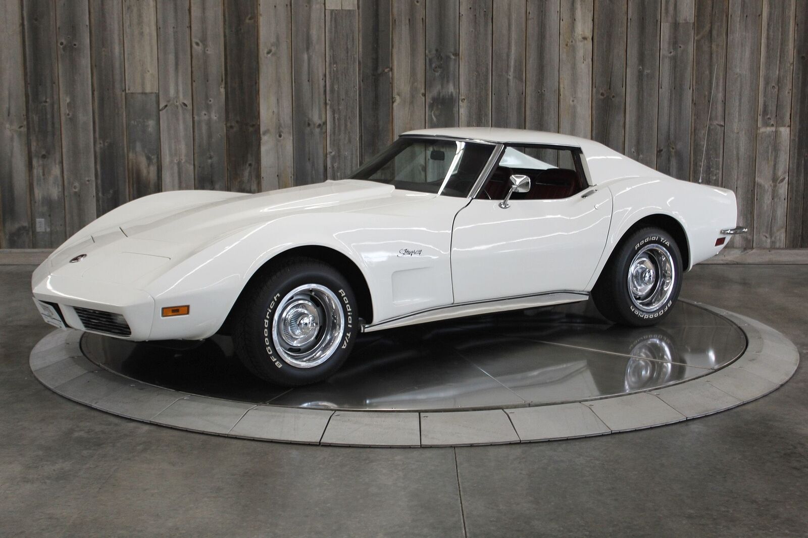 Chevrolet Corvette  year1}