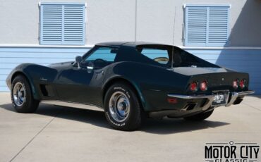 Chevrolet-Corvette-1973-6